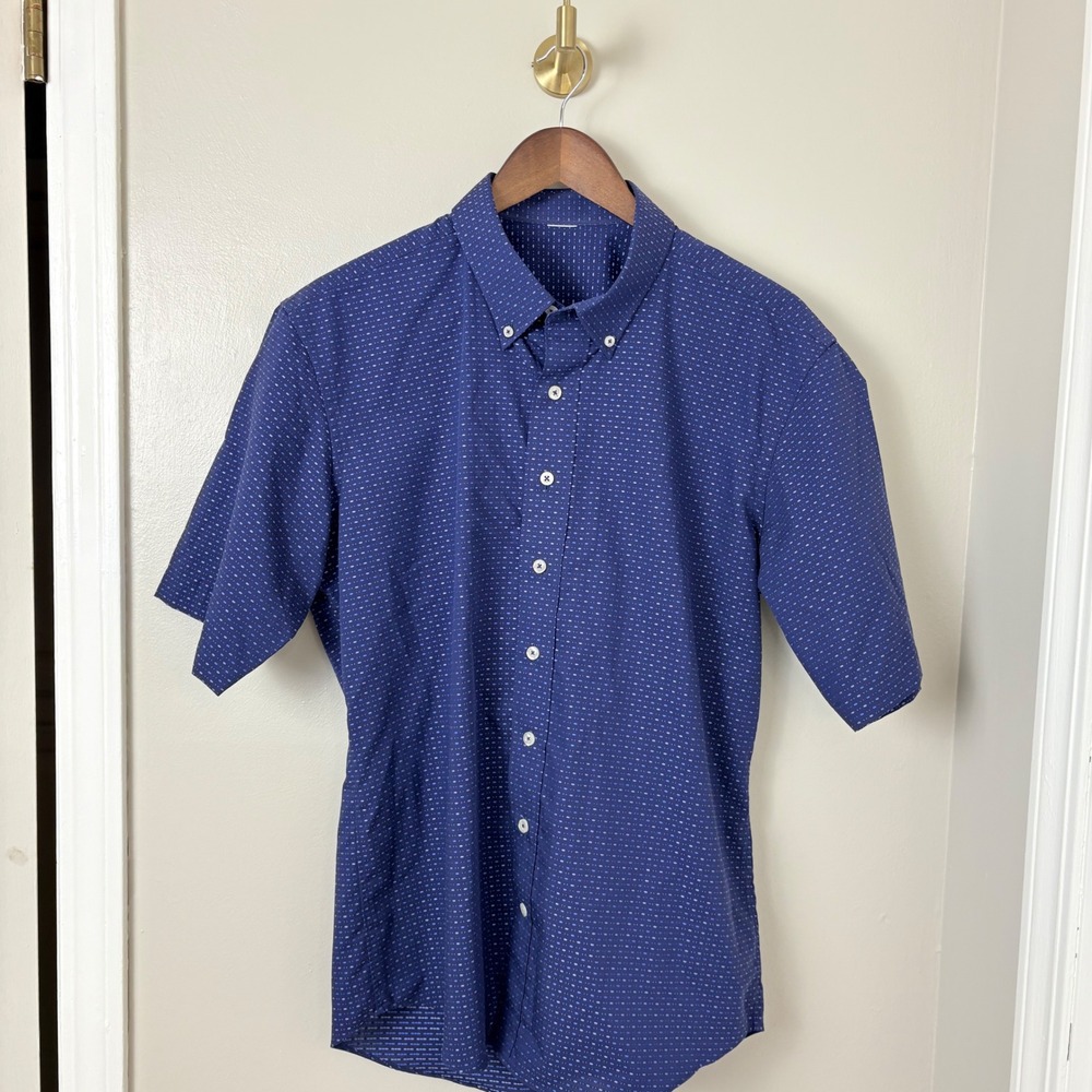 Trunk Club Custom Button Down Shirt Mens Fits Medium Blue Excellent Short Sleeve